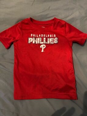 Genuine Merchandise Red Philadelphia Phillies Kids Short Sleeve Tee